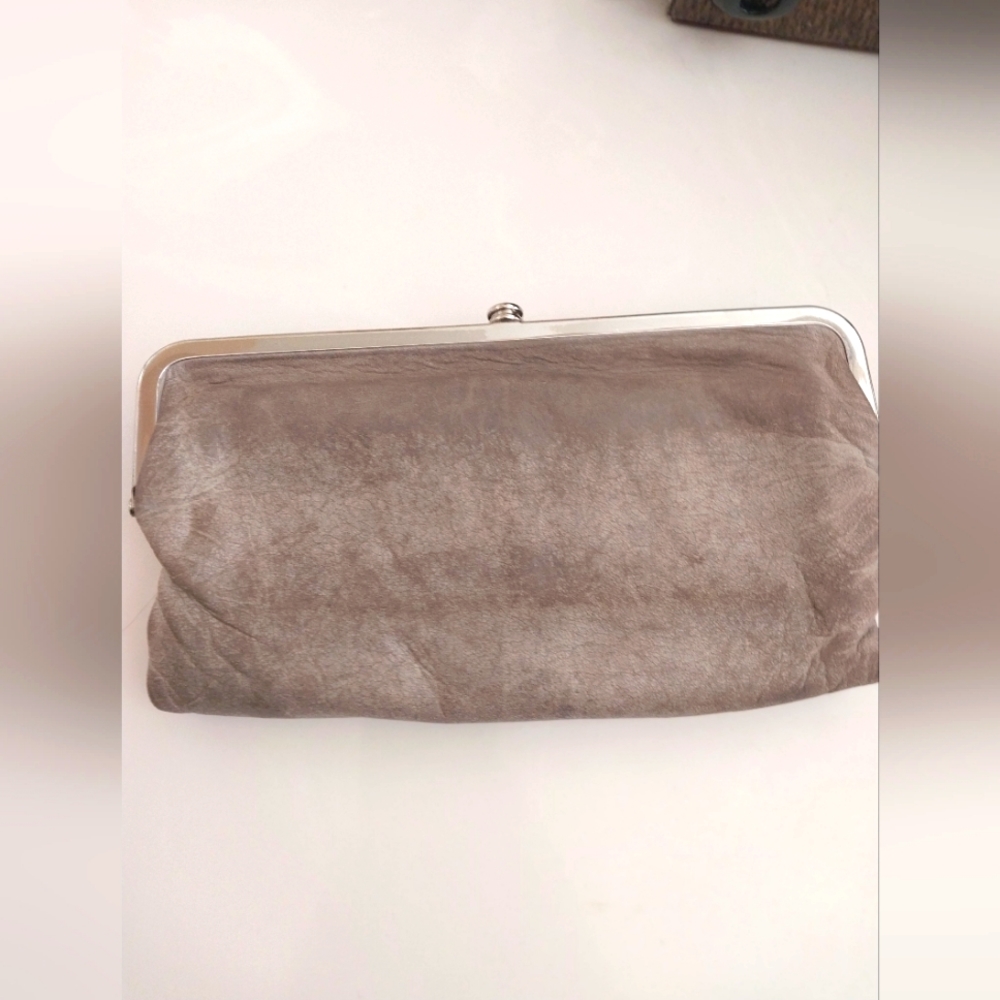 HOBO Lauren Clutch Wallet -Gray Leather